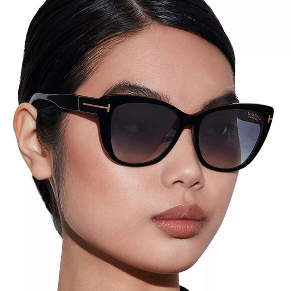 New, TOM FORD Nora Sunglasses TF937 01D Authentic - Picture 1 of 12